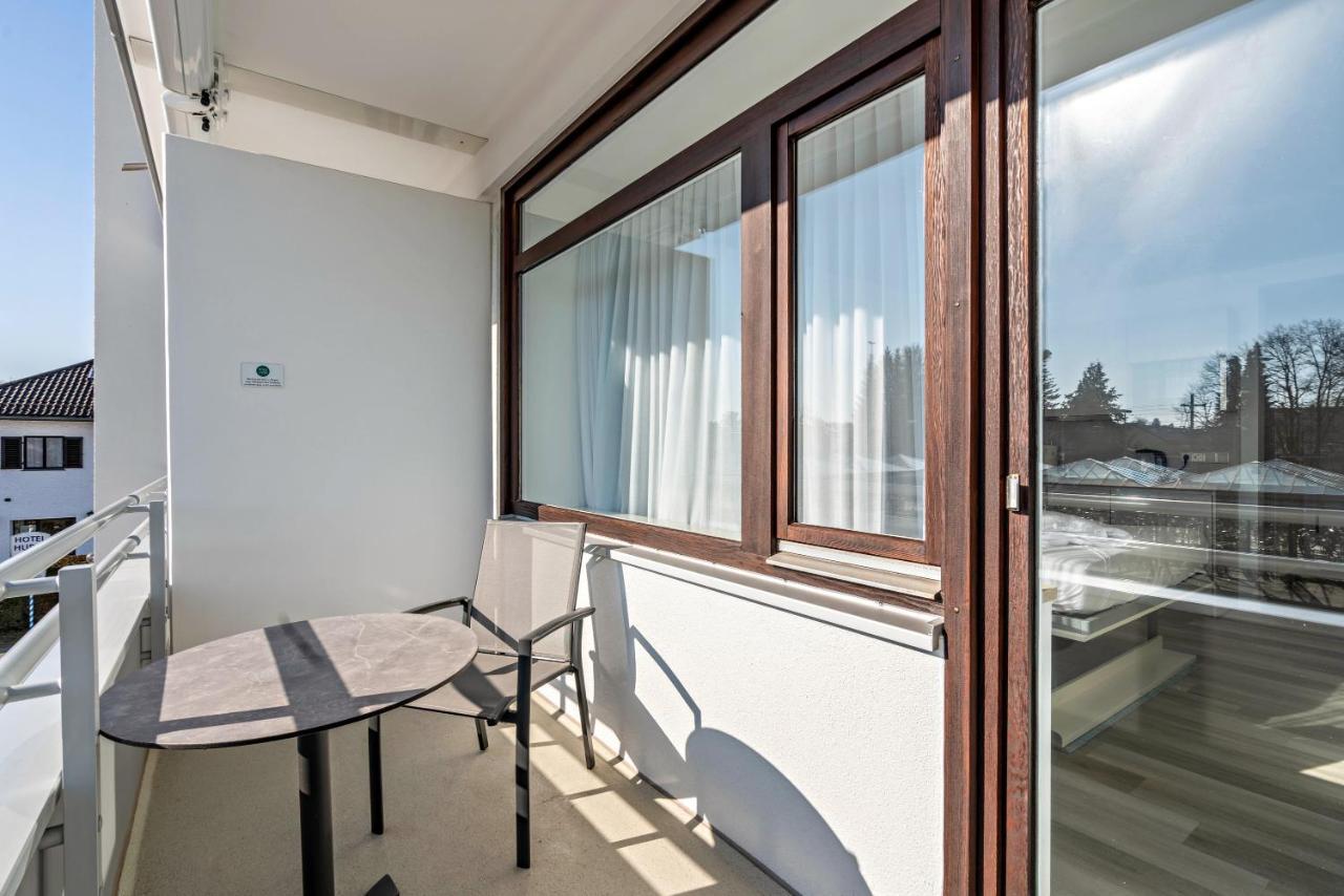 Huber Living Basic 106 Appartement Germering Buitenkant foto