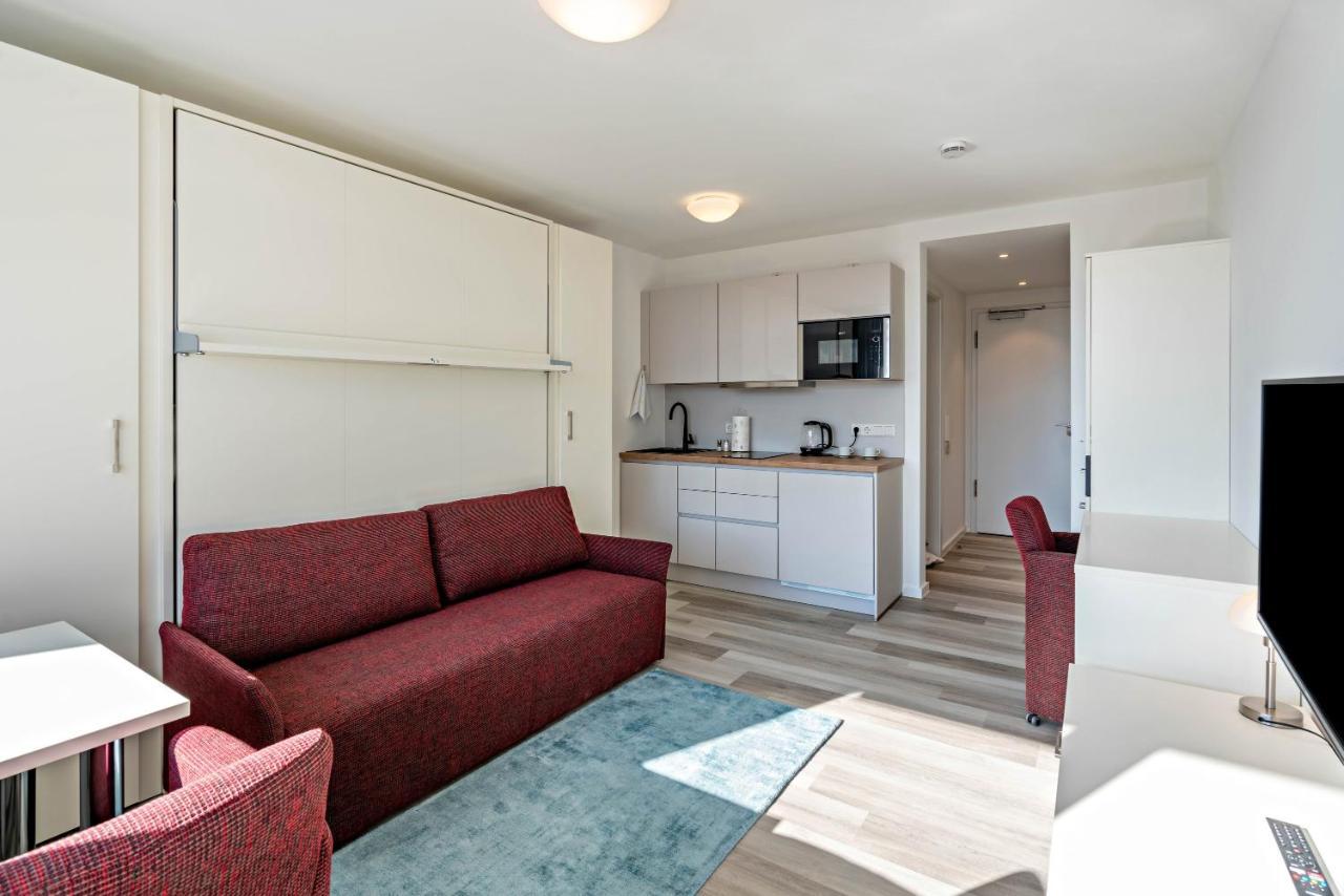 Huber Living Basic 106 Appartement Germering Buitenkant foto