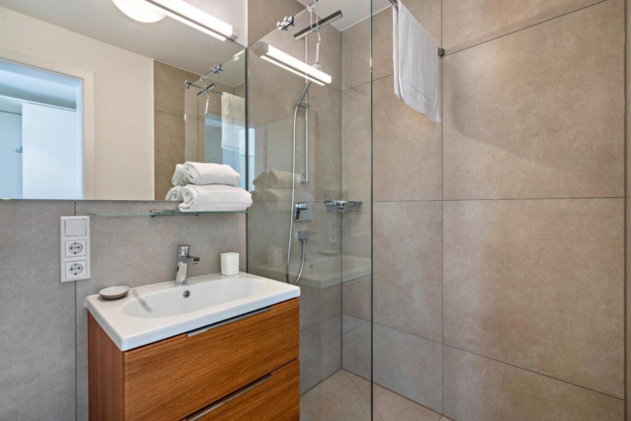 Huber Living Basic 106 Appartement Germering Buitenkant foto